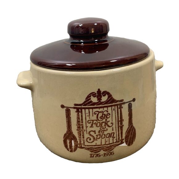 Vintage West Bend Colonial Stoneware Fork & Spoon Bean Pot Crock w/ Lid - Picture 1 of 11